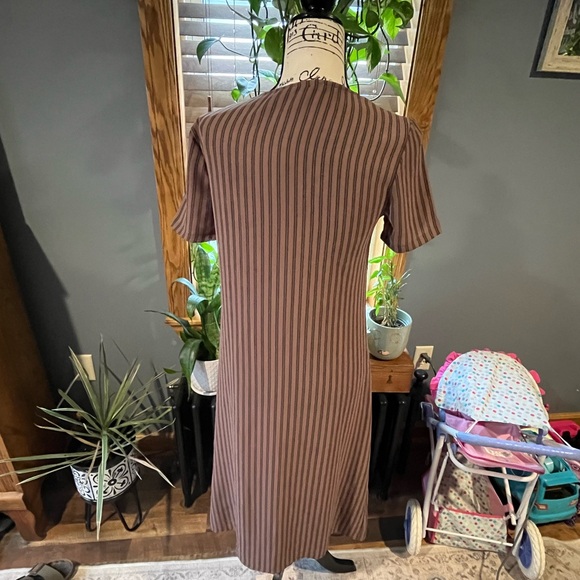 Zara Ruffled Ruched Dress In Striped Brown- Size large - Picture 2 of 7